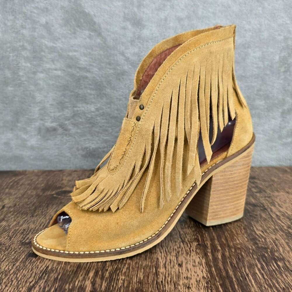 Musse & Cloud Galia Moccasin Bootie 9 Tan Suede Leather Open Toe Fringe Zip Back